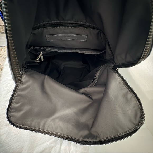 Lululemon | Rise & Shine Backpack | Black | EUC - Picture 6 of 11